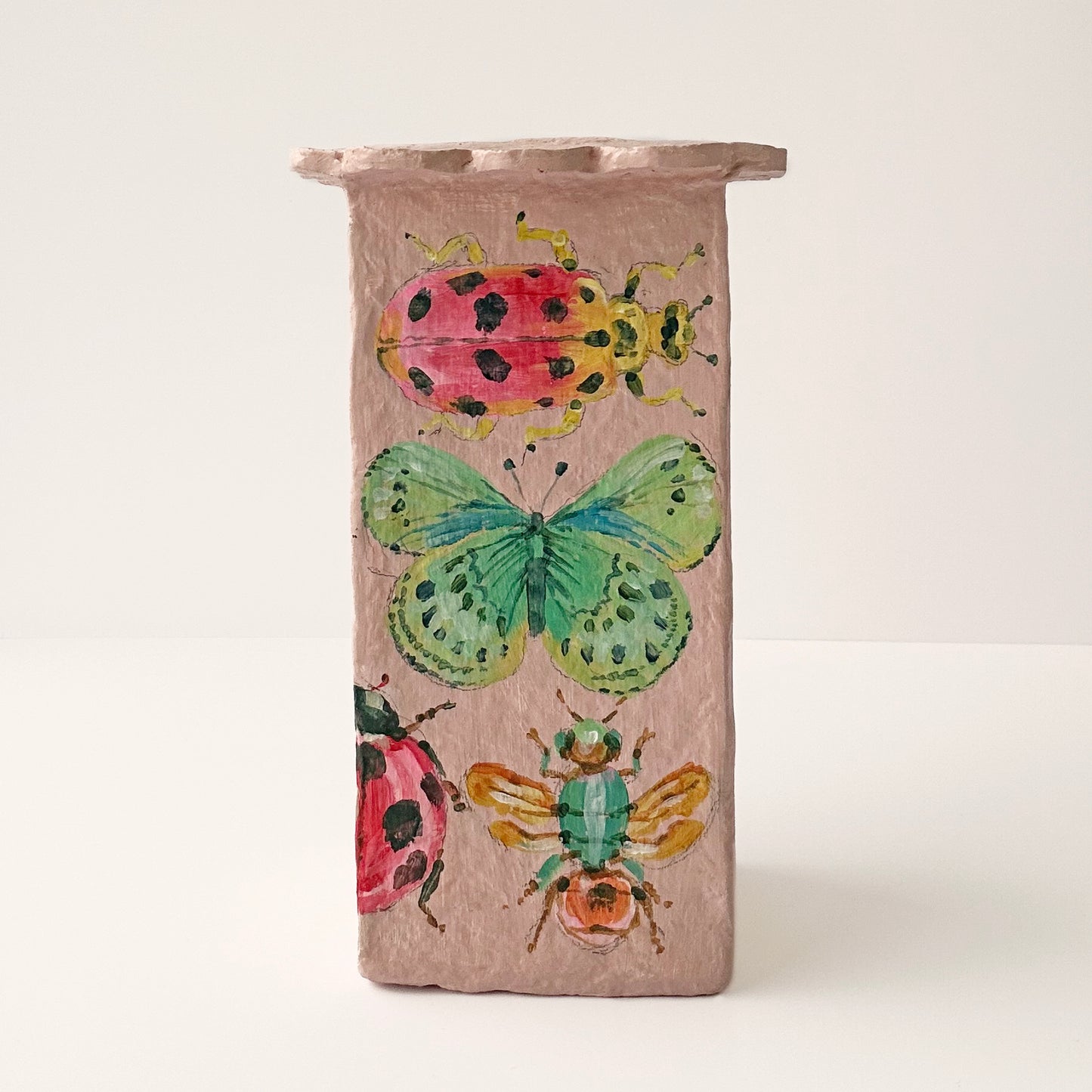 Bugs Paper Vase
