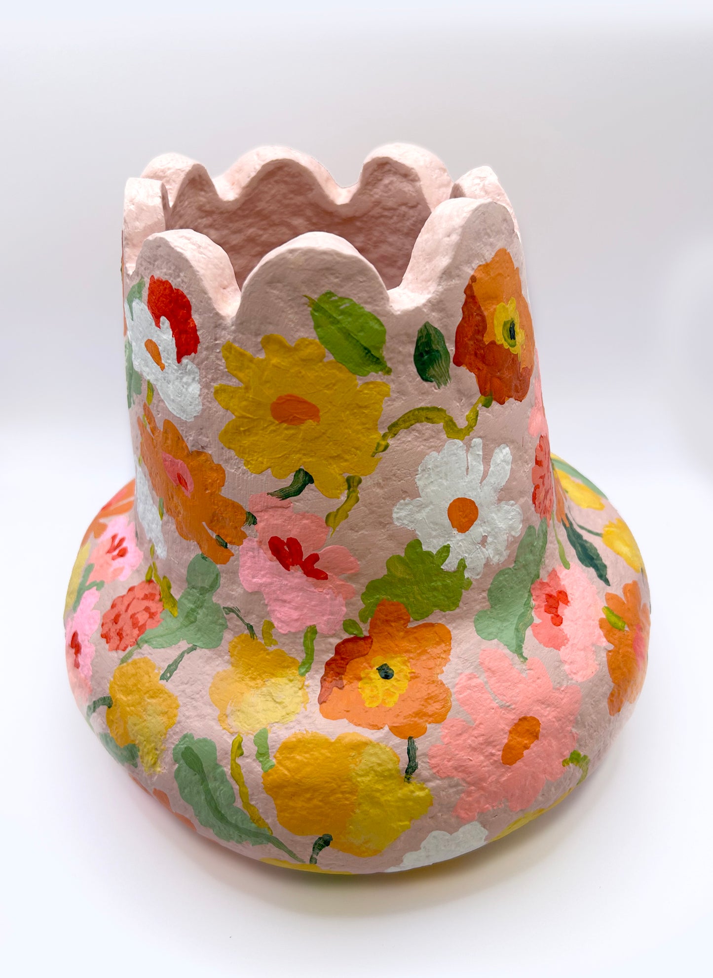 Floral Scalloped Decorative Paper Vase